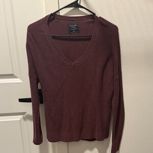Abercrombie & Fitch Women's Burgundy V-Neck Sweater